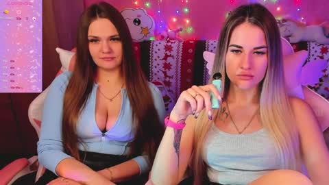 Snapshot of hotty_girls_here chatting on 01/20/25, 06:10 Ivanna and Jessica online show from 01/20/25, 06:10