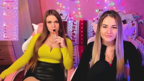 Snapshot of hotty_girls_here chatting on 02/02/25, 09:08 Ivanna and Jessica online show from 02/02/25, 09:08