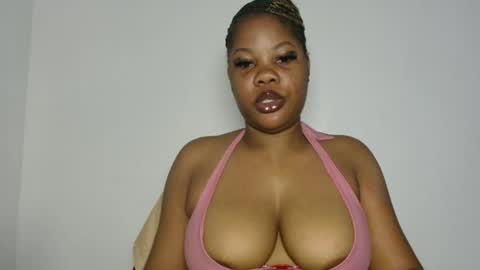 hotty_lora889 online show from 05/12/26, 07:16