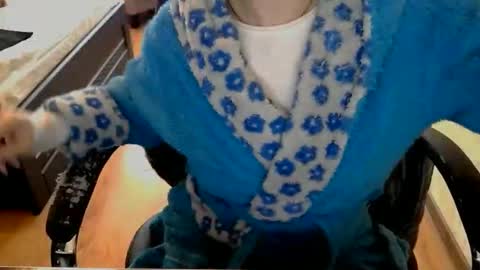 Snapshot of hotty_mary chatting on 04/17/26, 08:50 Mary online show from 04/17/26, 08:50