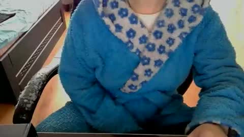 Snapshot of hotty_mary chatting on 04/28/26, 09:25 Mary online show from 04/28/26, 09:25