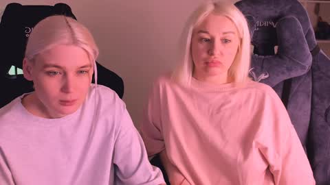 Nessie and Jessie online show from 01/27/25, 02:24