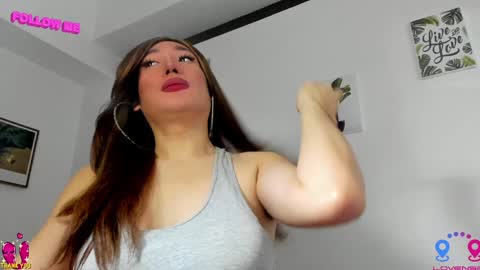 Snapshot of hottycrishinaxx chatting on 12/25/24, 09:02 crishinahotty online show from 12/25/24, 09:02