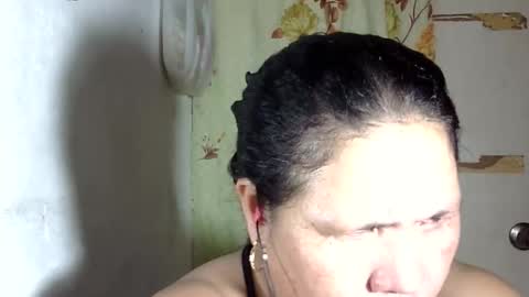 Snapshot of hottycrissy4u chatting on 05/02/26, 04:28 hottycrissy4u online show from 05/02/26, 04:28