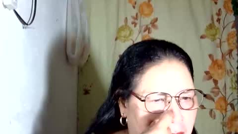Snapshot of hottycrissy4u chatting on 05/09/26, 02:55 hottycrissy4u online show from 05/09/26, 02:55