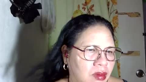 Snapshot of hottycrissy4u chatting on 05/10/26, 03:06 hottycrissy4u online show from 05/10/26, 03:06