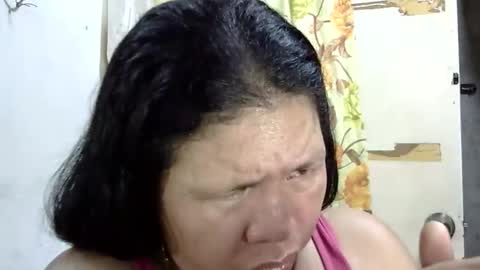 Snapshot of hottycrissy4u chatting on 05/18/26, 06:52 hottycrissy4u online show from 05/18/26, 06:52