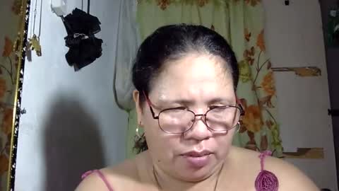 Snapshot of hottycrissy4u chatting on 05/23/26, 07:35 hottycrissy4u online show from 05/23/26, 07:35