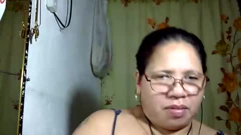 Snapshot of hottycrissy4u chatting on 05/23/26, 09:52 hottycrissy4u online show from 05/23/26, 09:52
