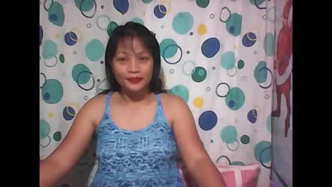 Snapshot of hottyelle1 chatting on 02/02/26, 09:30 hottyelle1 online show from 02/02/26, 09:30