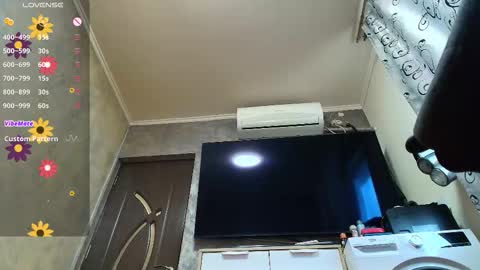 Snapshot of hotvany chatting on 02/05/26, 01:05 Goddess of Luv online show from 02/05/26, 01:05