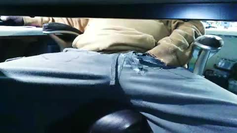 Snapshot of hotwheelsguy2 chatting on 01/04/25, 07:03 Madmedic online show from 01/04/25, 07:03