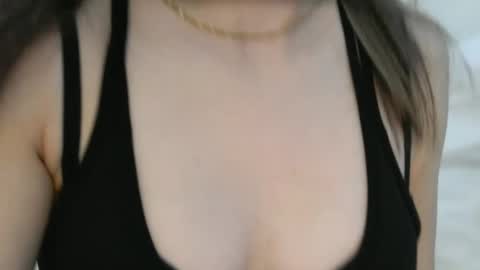 Hotwixx online show from 04/10/26, 05:50
