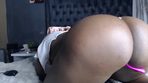 hotypussy95 online show from 11/13/25, 09:36