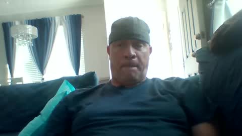 hotyummycock69 online show from 04/01/26, 07:00