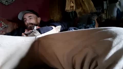 houndmefromhell online show from 11/17/25, 07:41