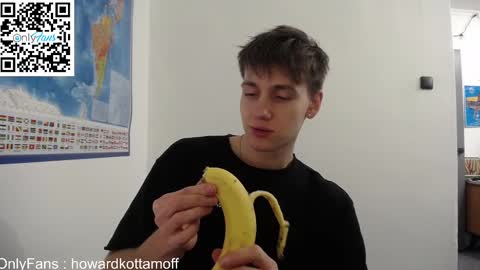 Snapshot of howardkottam chatting on 02/18/25, 06:04 howardkottam online show from 02/18/25, 06:04