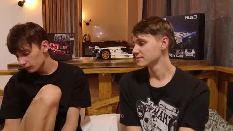 Snapshot of howardkottam chatting on 01/17/26, 04:11 howardkottam online show from 01/17/26, 04:11