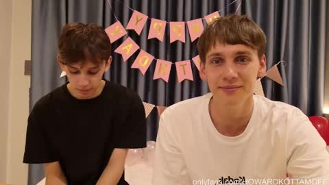 Snapshot of howardkottam chatting on 03/15/26, 12:33 howardkottam online show from 03/15/26, 12:33