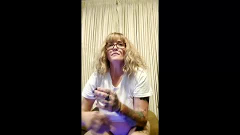 howdoyoulikeit87 online show from 05/22/26, 06:53