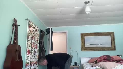 Snapshot of howlingatnothing chatting on 02/22/25, 07:47 howlingatnothing online show from 02/22/25, 07:47