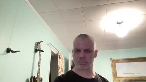 Snapshot of howlingatnothing chatting on 02/23/26, 02:53 howlingatnothing online show from 02/23/26, 02:53