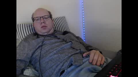 Snapshot of hoyboydkk chatting on 04/30/26, 06:31 Christian online show from 04/30/26, 06:31