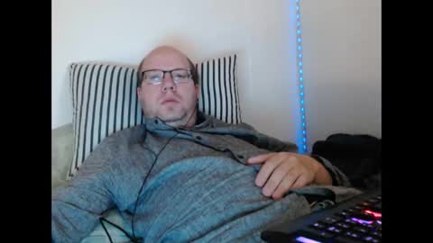 Snapshot of hoyboydkk chatting on 05/09/26, 12:21 Christian online show from 05/09/26, 12:21