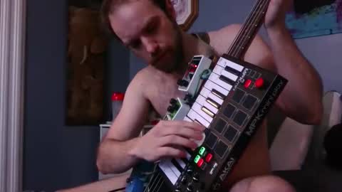 Snapshot of hpluvscash chatting on 01/15/26, 01:48 Pilgrim online show from 01/15/26, 01:48