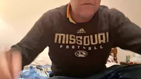 Snapshot of hpycpl4eva chatting on 11/09/25, 02:32 Hpycpl4eva online show from 11/09/25, 02:32