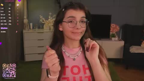 Snapshot of huba_booba chatting on 11/08/25, 07:12 Diane online show from 11/08/25, 07:12