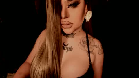 Snapshot of hubadera chatting on 02/06/25, 03:27 hubadera online show from 02/06/25, 03:27