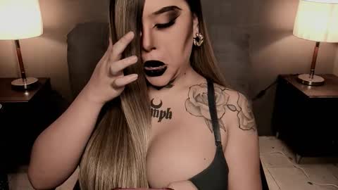 Snapshot of hubadera chatting on 09/15/25, 12:43 hubadera online show from 09/15/25, 12:43