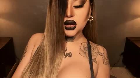 Snapshot of hubadera chatting on 10/17/25, 01:31 hubadera online show from 10/17/25, 01:31