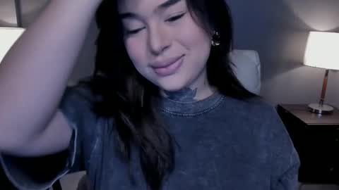 Snapshot of hubadera chatting on 10/23/25, 02:00 hubadera online show from 10/23/25, 02:00