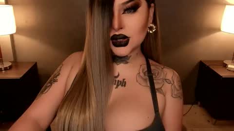 Snapshot of hubadera chatting on 10/27/25, 03:43 hubadera online show from 10/27/25, 03:43