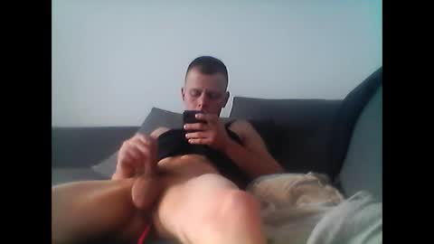 Snapshot of hubikush22 chatting on 10/20/25, 03:34 hubikush22 online show from 10/20/25, 03:34