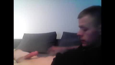 Snapshot of hubikush22 chatting on 11/21/25, 04:16 hubikush22 online show from 11/21/25, 04:16