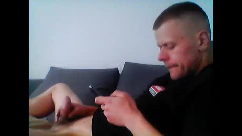 Snapshot of hubikush22 chatting on 02/06/26, 04:21 hubikush22 online show from 02/06/26, 04:21