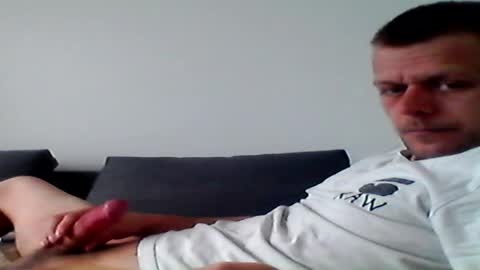 hubikush22 online show from 05/03/26, 08:31