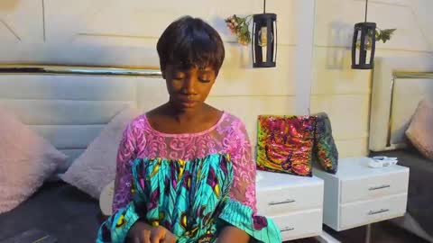 Snapshot of huddah_cam chatting on 02/27/25, 11:31 huddah online show from 02/27/25, 11:31