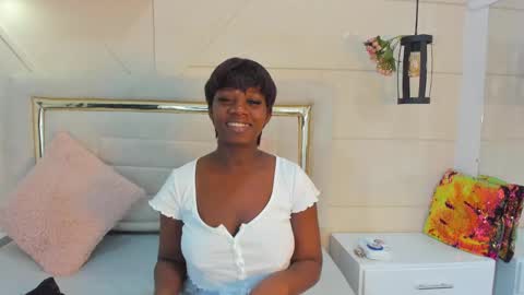 Snapshot of huddah_cam chatting on 03/04/25, 11:40 huddah online show from 03/04/25, 11:40