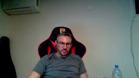 Snapshot of huge__cumshot chatting on 03/10/26, 06:57 huge__cumshot online show from 03/10/26, 06:57