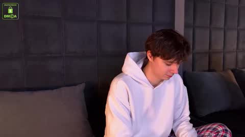 ANTHONY online show from 11/21/25, 04:22