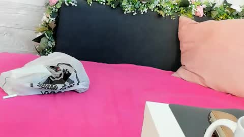 Erin online show from 02/20/25, 08:06