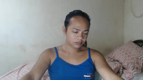 hugecockasian33 online show from 05/18/26, 10:32