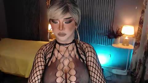 Christine online show from 12/17/25, 08:20