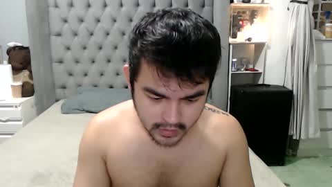 Snapshot of hugecockforlife chatting on 12/05/25, 04:58 AJ online show from 12/05/25, 04:58