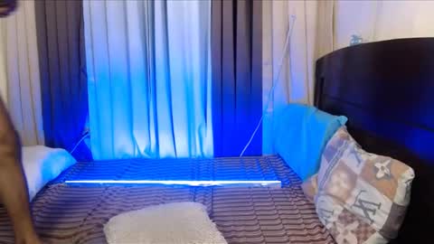 Snapshot of hugecockvictoriax chatting on 01/04/25, 12:48 AMANDA online show from 01/04/25, 12:48