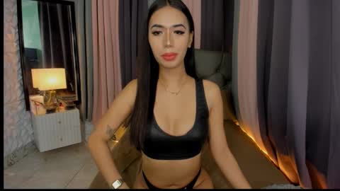 Snapshot of hugeirish2003 chatting on 01/07/25, 10:52 Irish online show from 01/07/25, 10:52